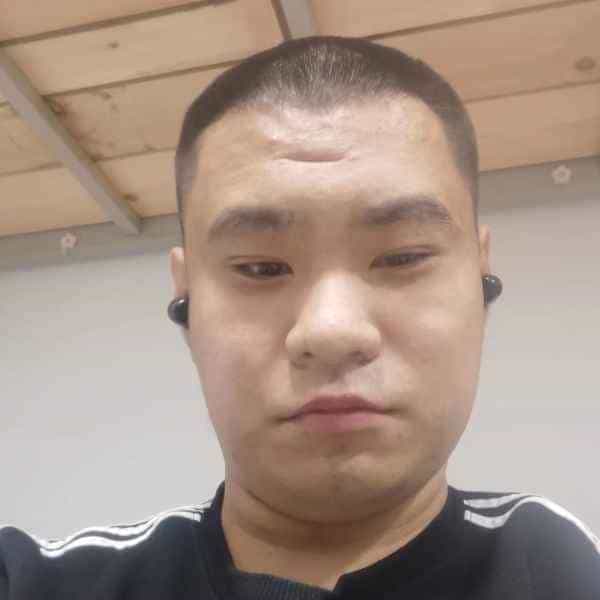 25岁岁山东单身帅哥 - 赣州吉缘网