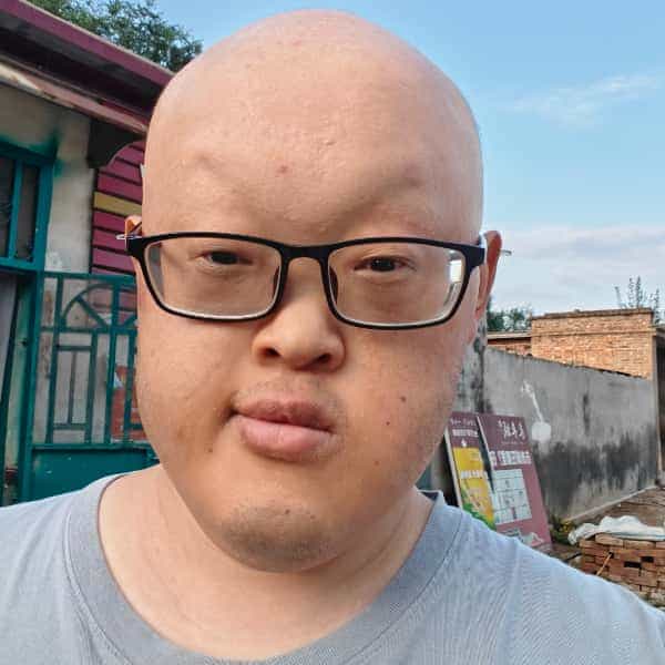 28岁岁山东单身帅哥 - 赣州吉缘网